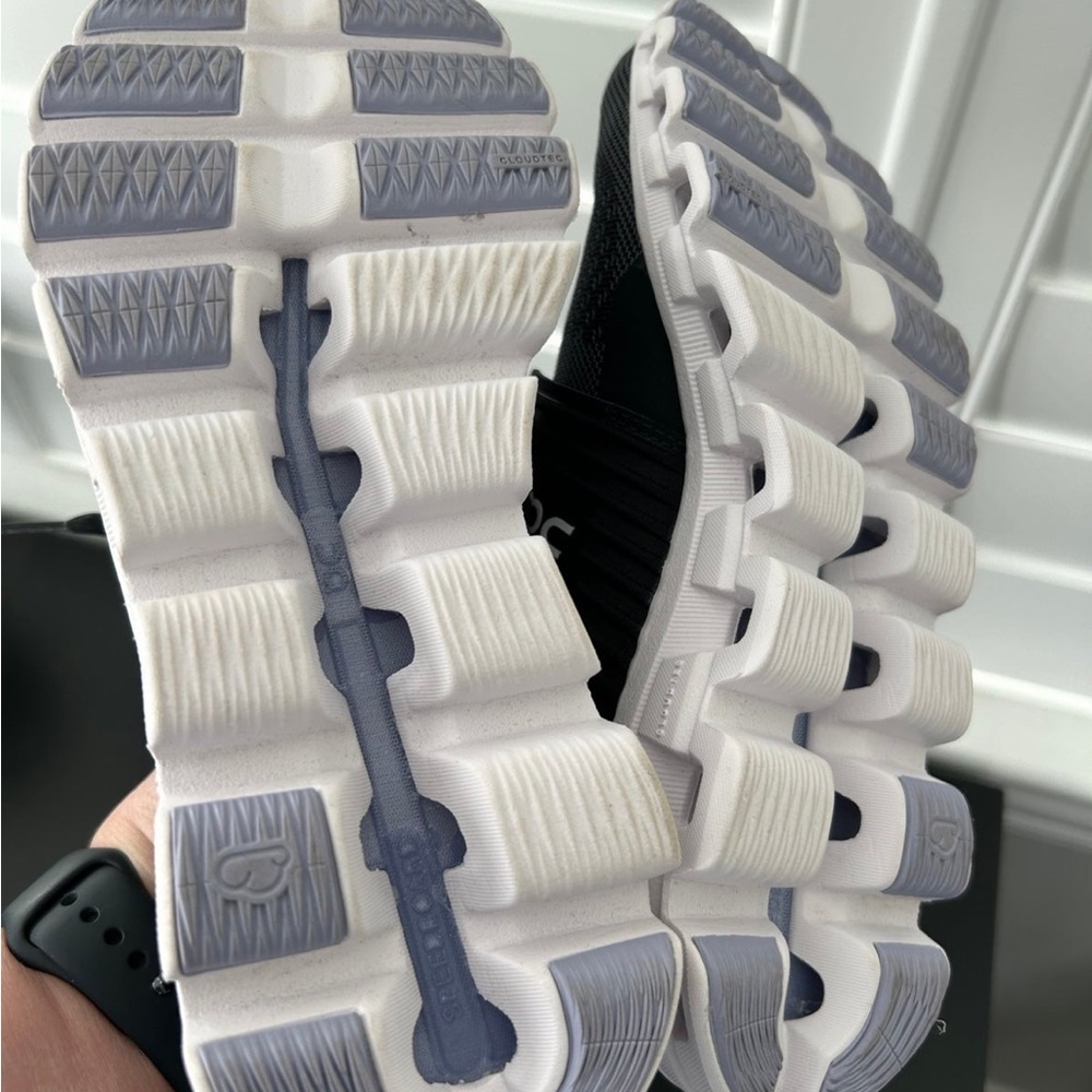 🔥NEW🔥WOMEN'S CLOUDSWIFT- MAGNET & LAVENDER ON RUNNING - Picture 7 of 9